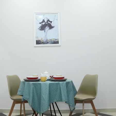 Mika Hotel Alma-Ata Buitenkant foto