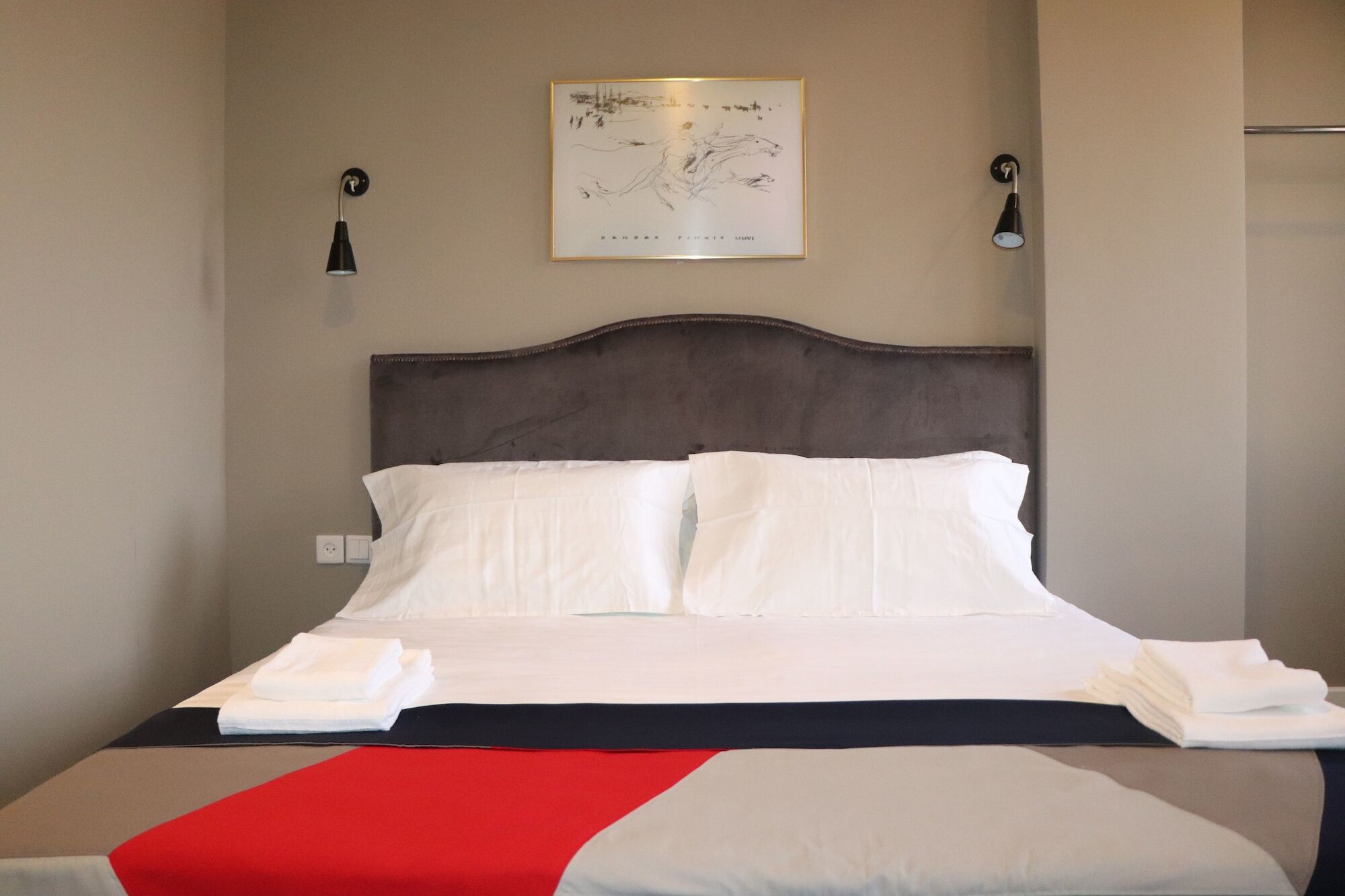 Mika Hotel Alma-Ata Buitenkant foto